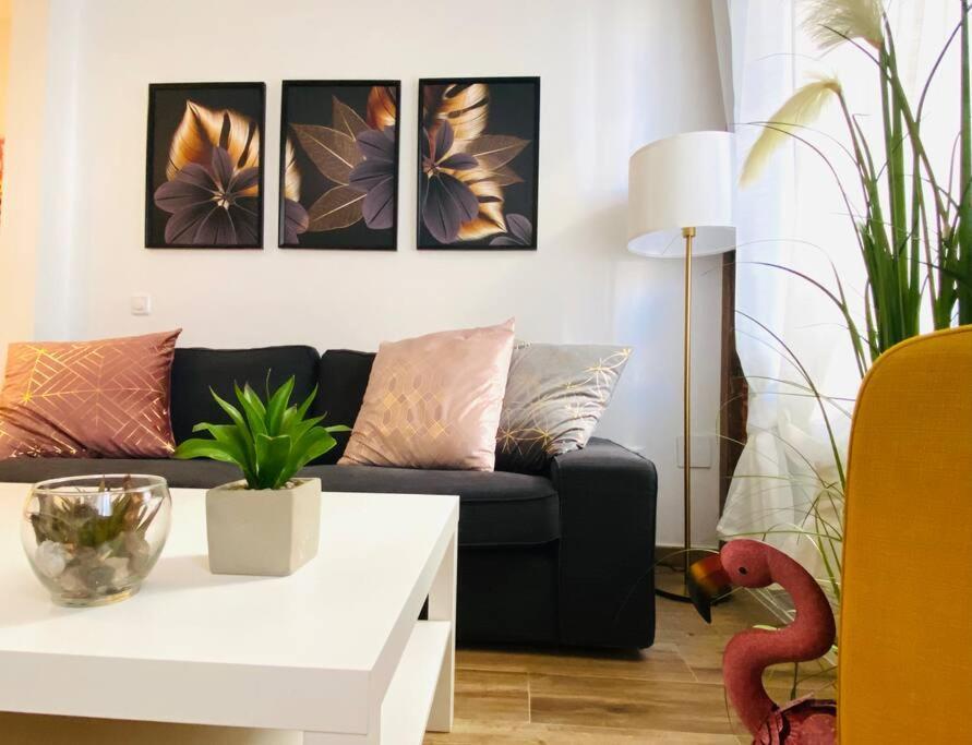 Style & Design Flat In The Center Of Madrid Apartment Exterior photo