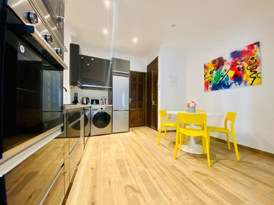 Style & Design Flat In The Center Of Madrid Apartment Exterior photo